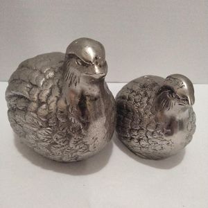 Vintage pair of two quail's figurine heavy metal